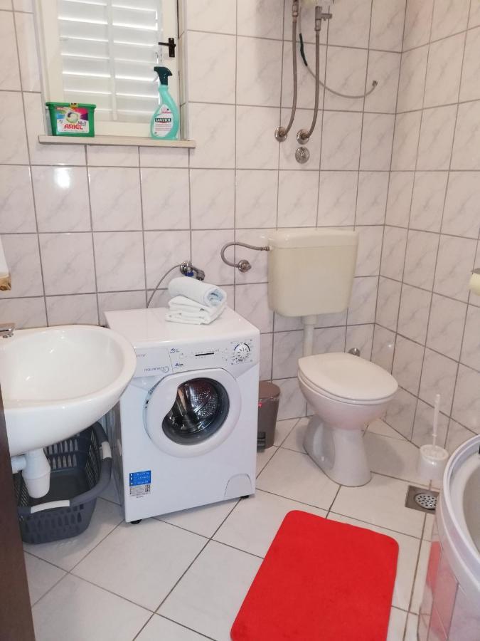 Apartmani Slavka Primošten Esterno foto