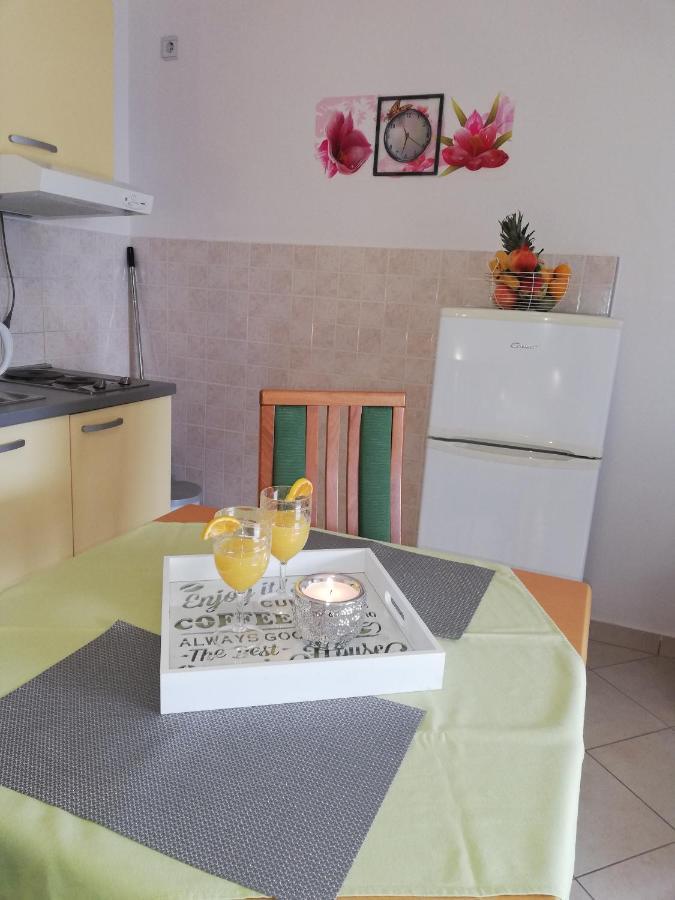 Apartmani Slavka Primošten Esterno foto