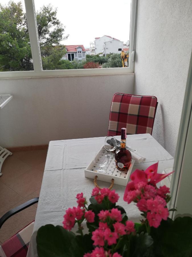 Apartmani Slavka Primošten Esterno foto