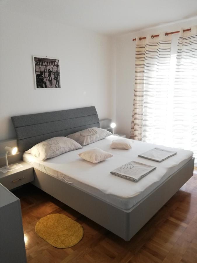 Apartmani Slavka Primošten Esterno foto