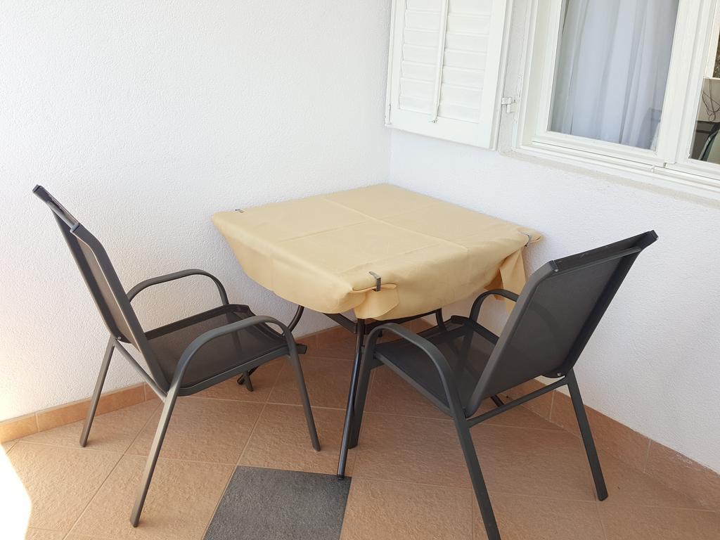 Apartmani Slavka Primošten Esterno foto