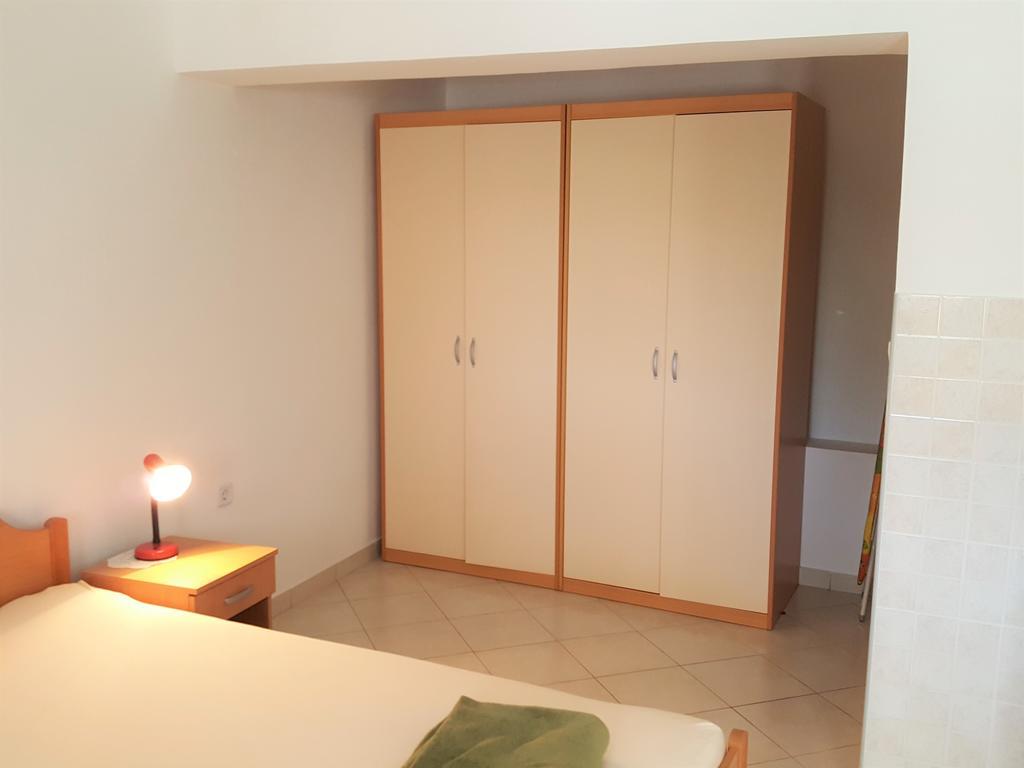 Apartmani Slavka Primošten Esterno foto