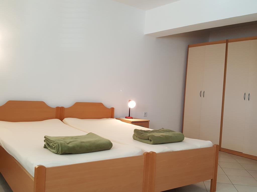 Apartmani Slavka Primošten Esterno foto