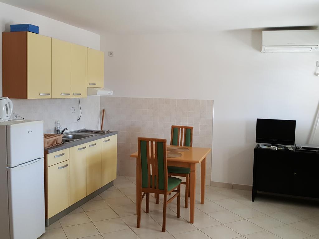 Apartmani Slavka Primošten Esterno foto