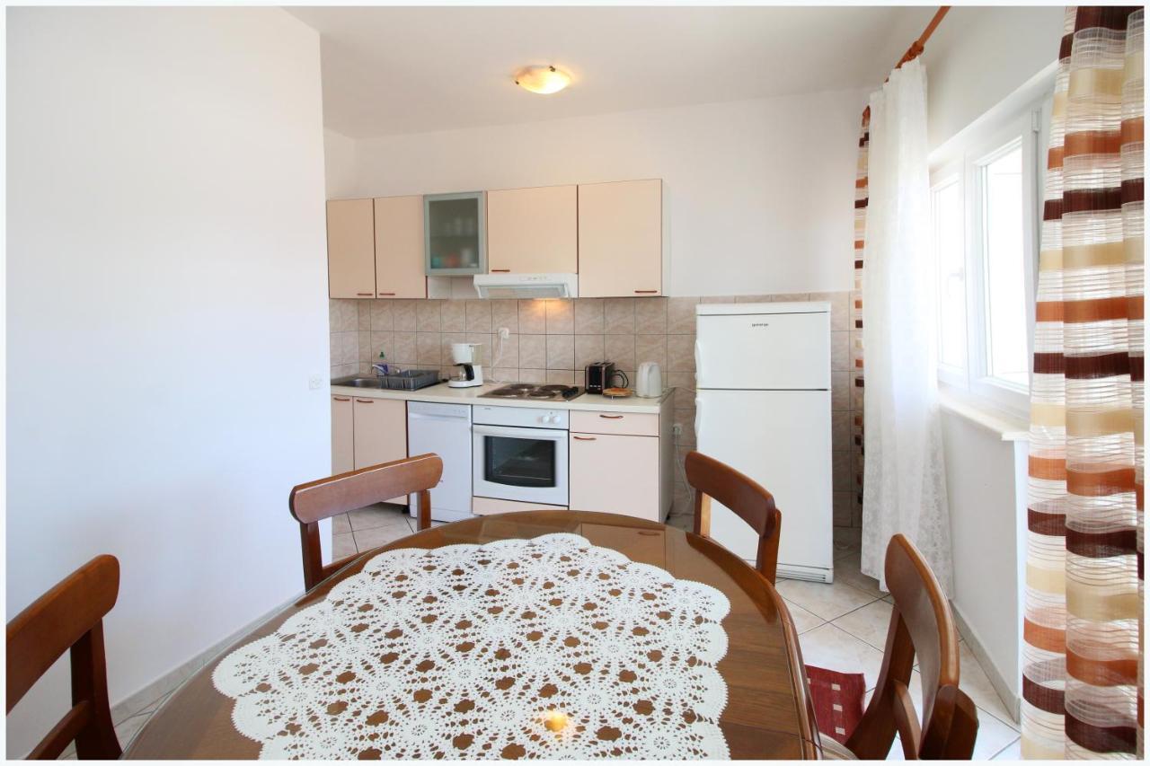 Apartmani Slavka Primošten Esterno foto