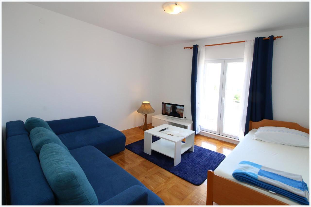 Apartmani Slavka Primošten Esterno foto