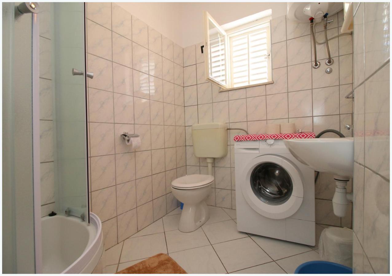 Apartmani Slavka Primošten Esterno foto