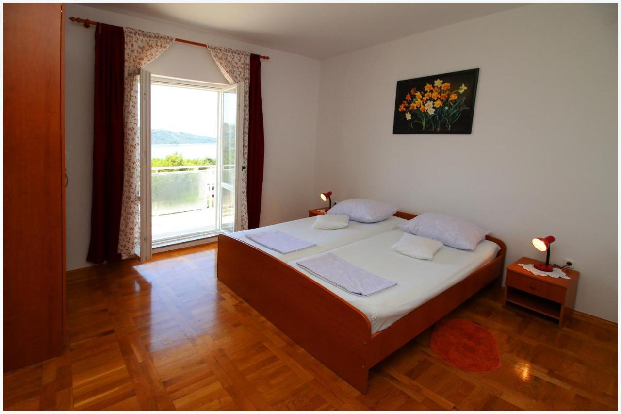 Apartmani Slavka Primošten Esterno foto